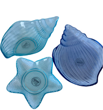 Afbeelding in Gallery-weergave laden, Schaaltje schelp blauw glas - licht