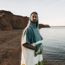 Afbeelding in Gallery-weergave laden, Surfponcho Curitiba - L - Wave Hawaii