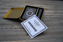 Afbeelding in Gallery-weergave laden, Kampvuur spelletjesbox - Gentleman’s Hardware