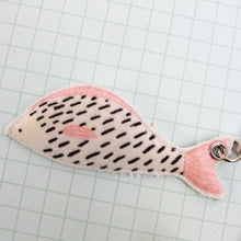 Afbeelding in Gallery-weergave laden, Portemonnee walvis met borduursel - Little Arc Under the Sea - House of Disaster