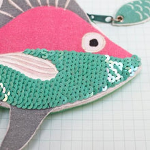 Afbeelding in Gallery-weergave laden, Portemonnee vis met pailetten - Little Arc Under the Sea - House of Disaster