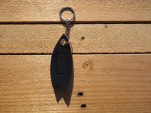 Afbeelding in Gallery-weergave laden, Sleutelhanger - gerecyclede wetsuit - NALU