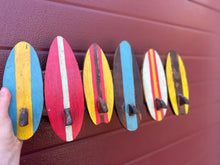 Afbeelding in Gallery-weergave laden, Kapstok Surfplanken
