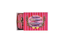 Afbeelding in Gallery-weergave laden, Etui - Sardientjes in Blik
