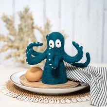 Afbeelding in Gallery-weergave laden, Eierwarmer Octopus - Sjaal met Verhaal - set van 2
