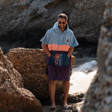 Afbeelding in Gallery-weergave laden, Surfponcho Kiholo  - dikke velours - M - Wave Hawaii
