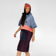 Afbeelding in Gallery-weergave laden, Surfponcho Kiholo  - dikke velours - M - Wave Hawaii
