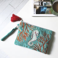 Clutch + makeup bag met zeepaardje - House of Disaster